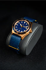 Carregue a imagem no visualizador da Galeria, Relógio Glycine GL0518 Combat Sub 39 Bronze