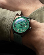 Carregue a imagem no visualizador da Galeria, Relógio William Wood Fire Exit Watch