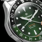 Carregue a imagem no visualizador da Galeria, Relógio Bremont Supermarine 300M GMT, 'Tundra' Green