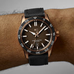 Carregue a imagem no visualizador da Galeria, Relógio Christopher Ward C60-42ADC31B0KK0-HK C60 Pro 300 Bronze 42mm