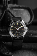 Carregue a imagem no visualizador da Galeria, Relógio Nivada Grenchen ANTARCTIC DIVER 38 mm 32038A01