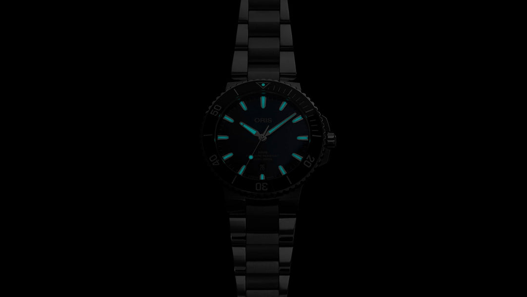 Relógio Oris AQUIS DATE 01 733 7789 4135-07 8 23 04PEB - 43,5mm