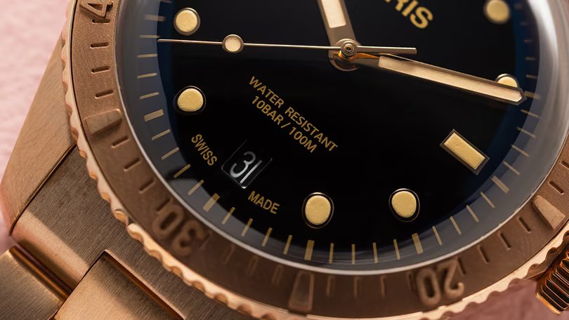 Relógio Oris 01 733 7771 3154-07 8 19 15 Divers Sixty‑Five Date Cotton Candy Sepia