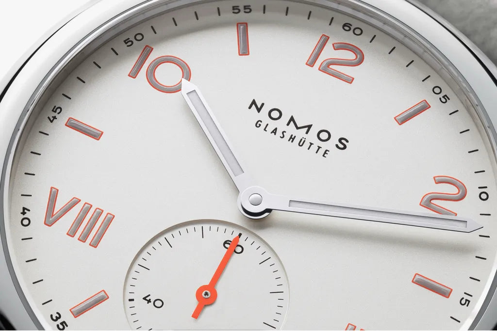 Relógio Feminino NOMOS Glashütte Club Campus 36mm White Silver-Plated on Leather Strap 708