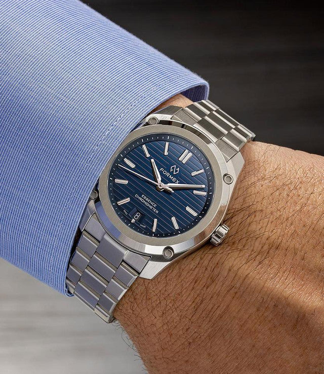 Relógio Formex ESSENCE ThirtyNine Automátco Chronometer 39mm 0333.1.6631.100