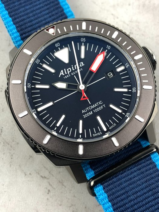 Relógio Alpina Seastrong Diver 300 AL-525LNNG4TV6-CW - Automático 44mm
