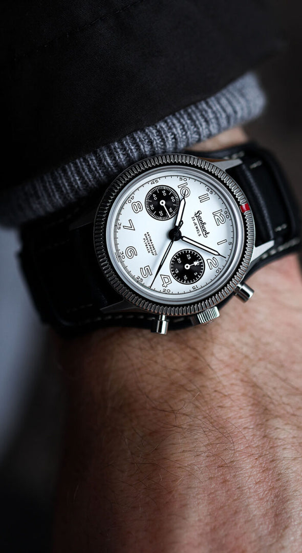 Relógio Hanhart 417 ES 1954 Flyback Panda, 39 mm H701.201-