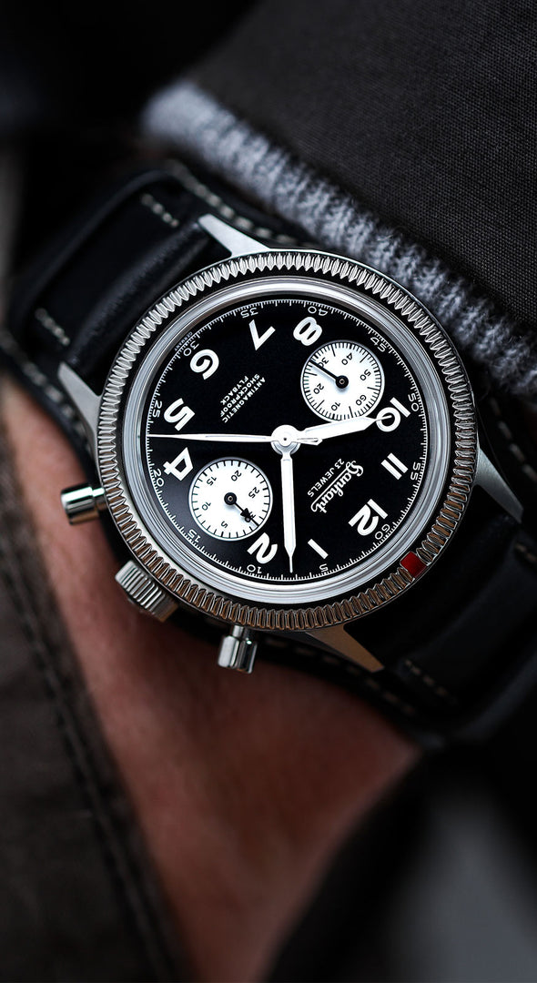 Relógio Hanhart 417 ES 1954 Flyback Reverse Panda, 39 mm H701.211-