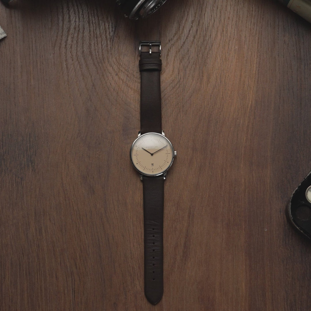 Relógio STERNGLAS Naos 38 mm S01-NA54-PR07 Quartzo