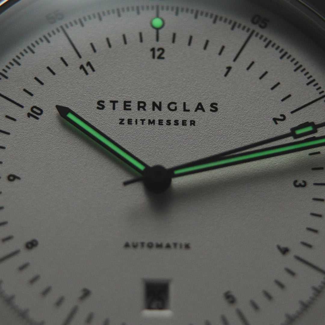 Relógio STERNGLAS Hamburg 42 mm S02-HH47-VI11 Automático