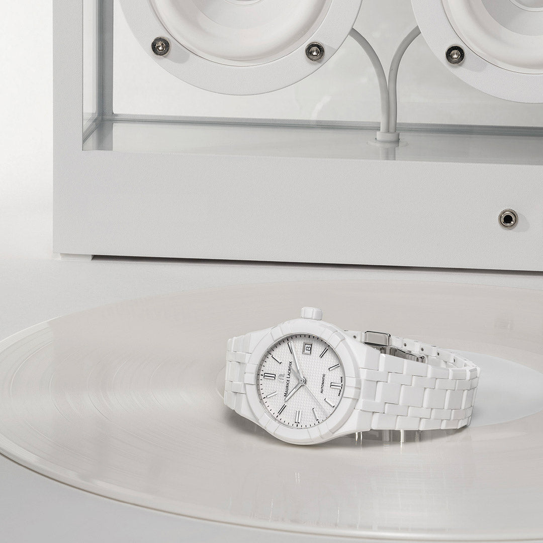Relógio Maurice Lacroix AIKON AUTOMÁTICO CERAMIC 39MM AI6007-CRM72-130-7