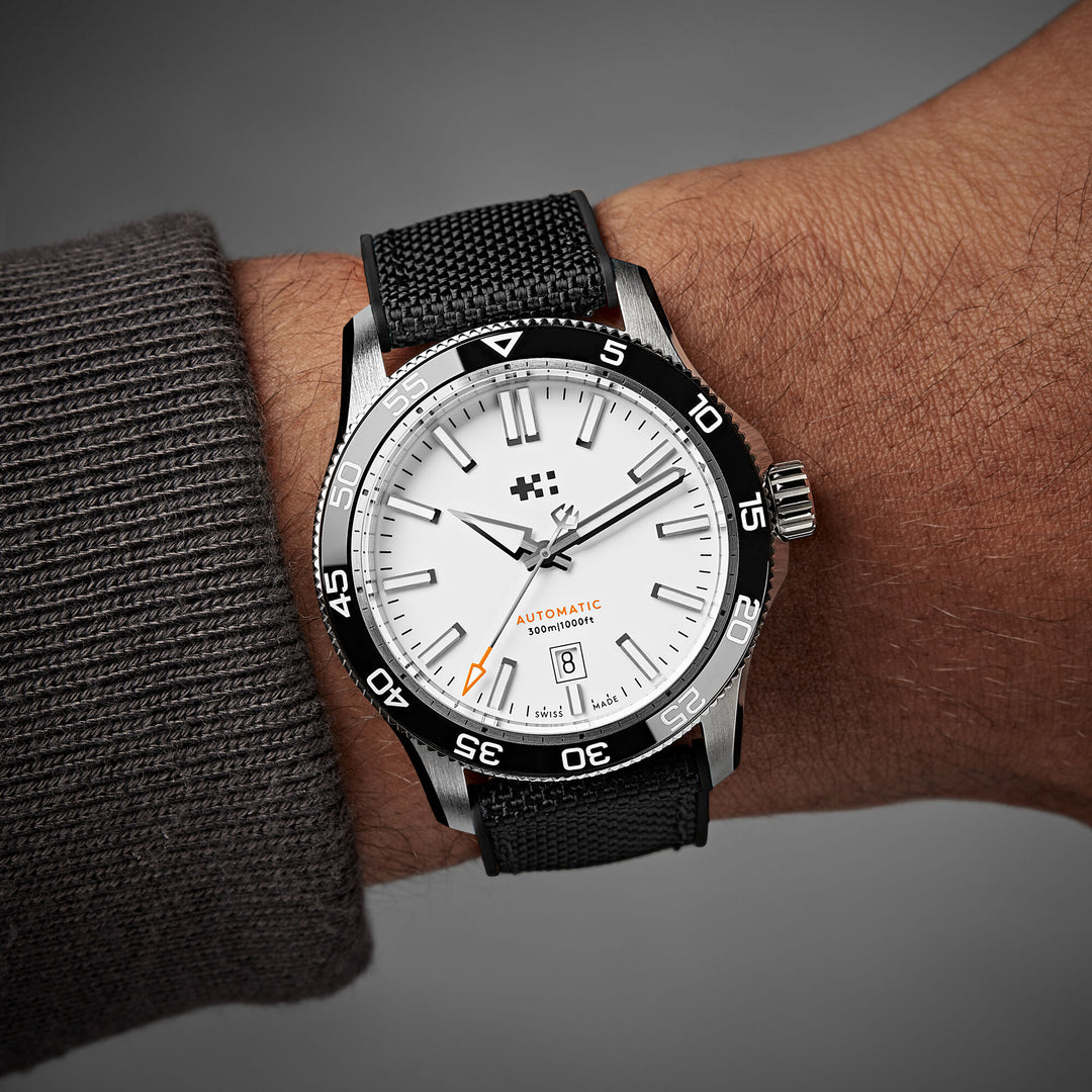 Relógio Christopher Ward C60-42ADA31S0KW1-HK C60 Trident Pro 300 42mm