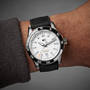 Relógio Christopher Ward C60-42ADA31S0KW1-HK C60 Trident Pro 300 42mm