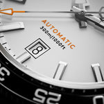 Carregue a imagem no visualizador da Galeria, Relógio Christopher Ward C60-42ADA31S0KW1-HK C60 Trident Pro 300 42mm