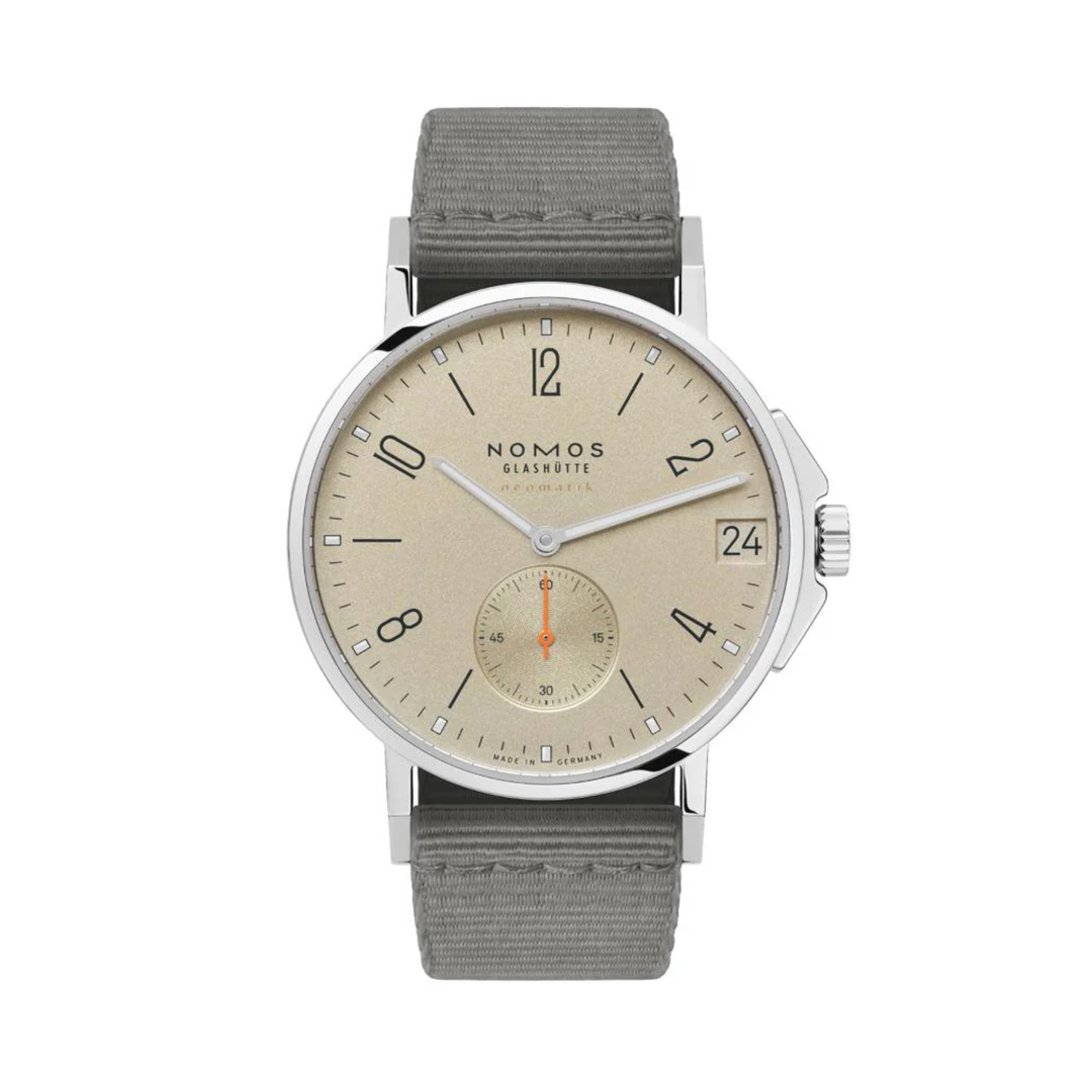Relógio NOMOS Glashütte Ahoi Neomatik Date 38mm Sand on Textile Strap 527