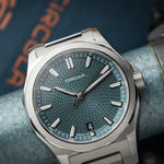 Carregue a imagem no visualizador da Galeria, Relógio Circula Steel sports watch Facet Petrol - Steel Strap with Extension Folding Clasp FS-SV-PP-SF-AE
