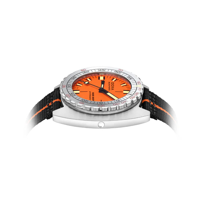 Relógio DOXA SUB 300T Aristera Professional 840.10.351.10-SE10