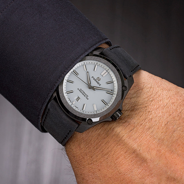 Relógio Formex ESSENCE Leggera FortyOne Automático Chronometer Cool Grey 41mm 0331.4.6309.820