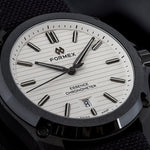 Carregue a imagem no visualizador da Galeria, Relógio Formex ESSENCE Leggera FortyThree Automático Chronometer Arctic White 43mm 0330.4.6311.820

