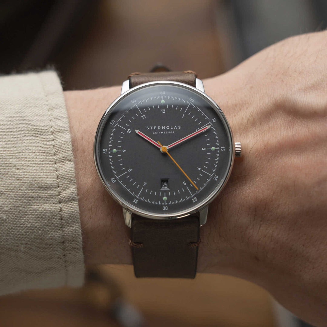 Relógio STERNGLAS Hamburg 42 mm S01-HH39-VI11 Quartz