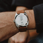 Carregue a imagem no visualizador da Galeria, Relógio Bremont Terra Nova Jumping Hour