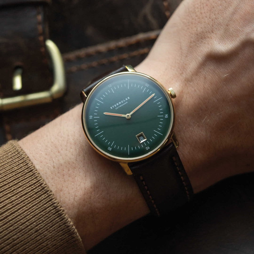 Relógio STERNGLAS Naos 38 mm S01-NAC22-BR01 Quartz