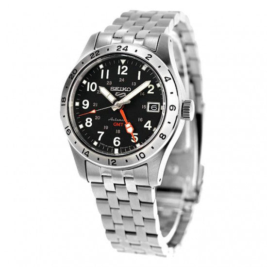 Relógio Seiko 5 Sports “Field Sports Style” GMT SBSC011
