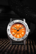 Carregue a imagem no visualizador da Galeria, Relógio Nivada Grenchen ORANGE DEPTHMASTER 14127A17 39mm