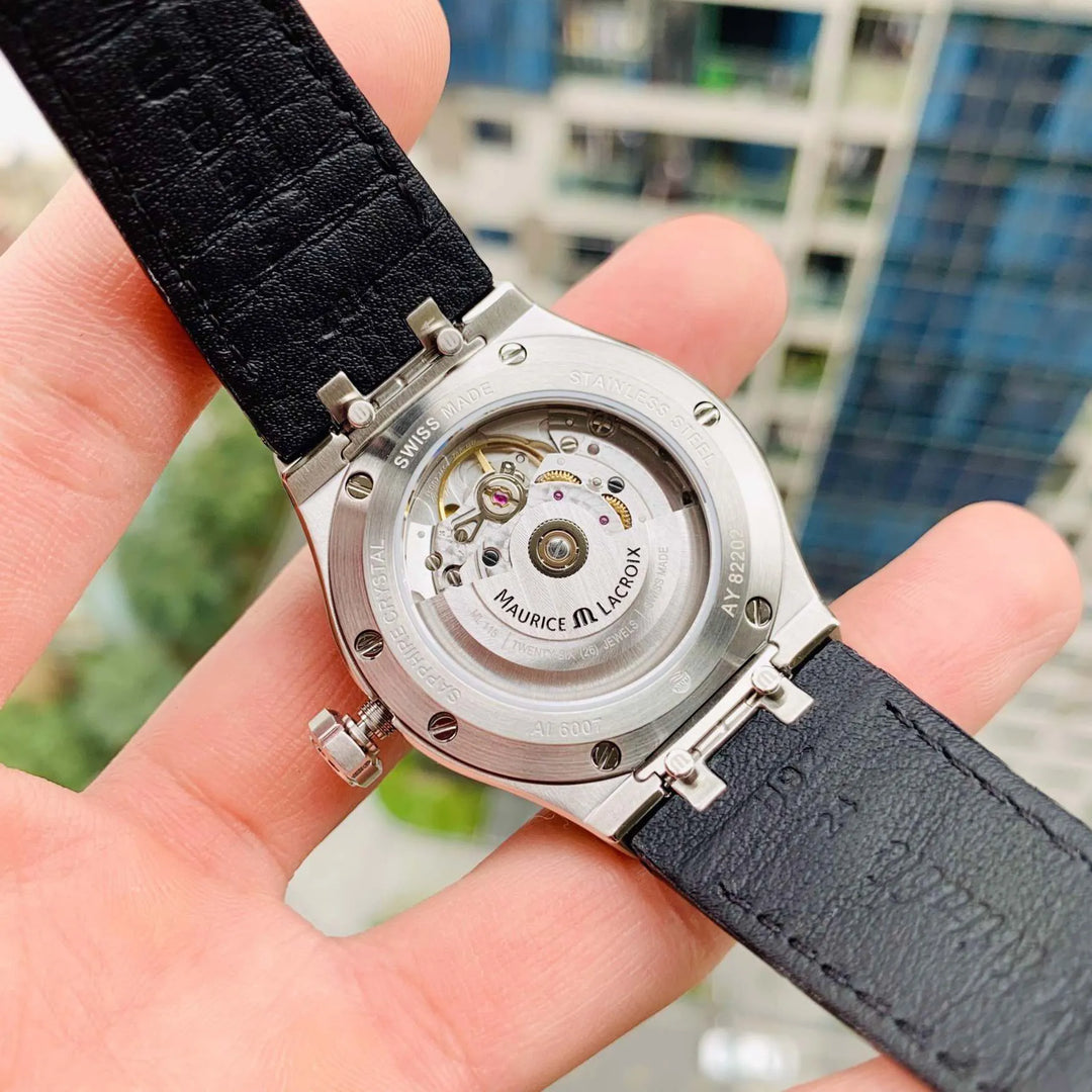 Relógio Maurice Lacroix AIKON AUTOMÁTICO DATE 39MM AI6007-SS001-330-1