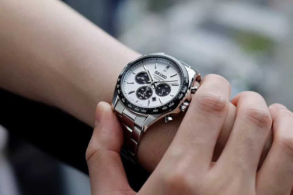 Relógio Seiko Solar Chronograph Panda SBPY165