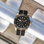 Carregue a imagem no visualizador da Galeria, Relógio Tudor BLACK BAY Bronze - M79250BA-0002 43mm
