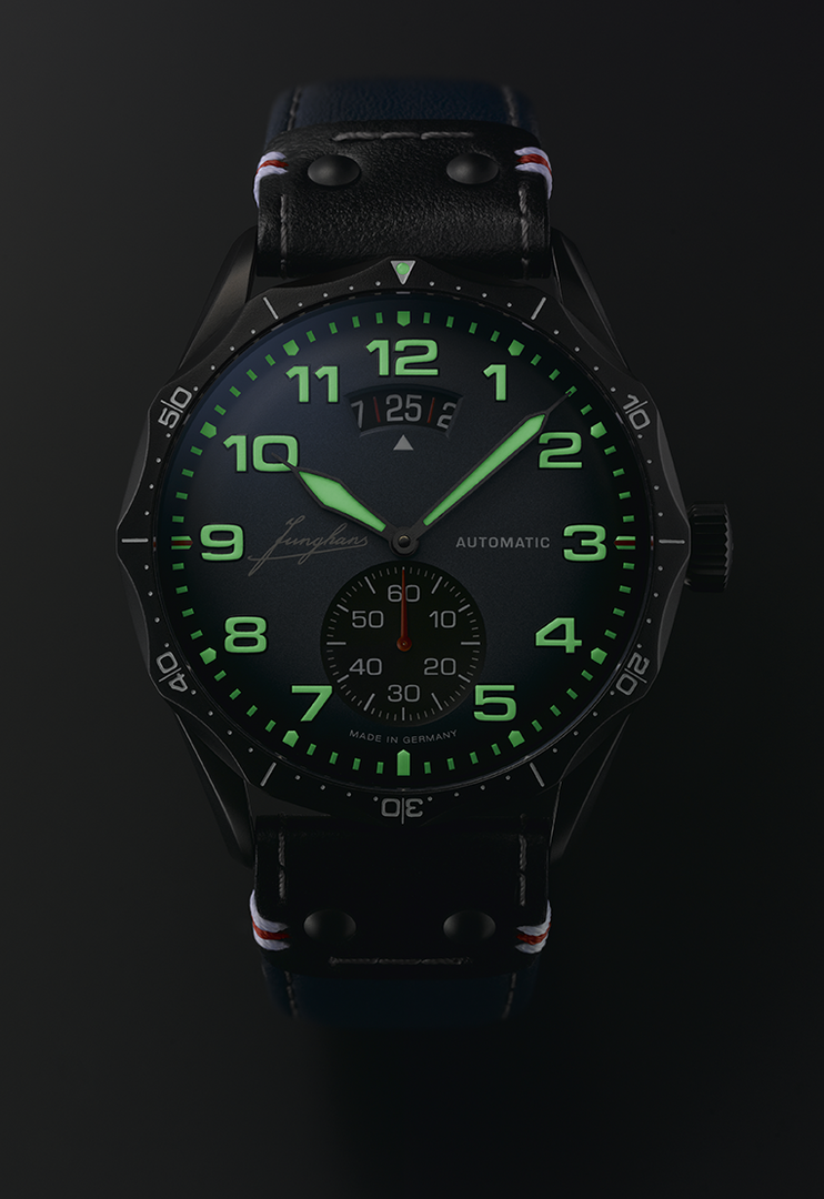 Relógio Junghans Pilot Automático Navy Blue 27/4397.00